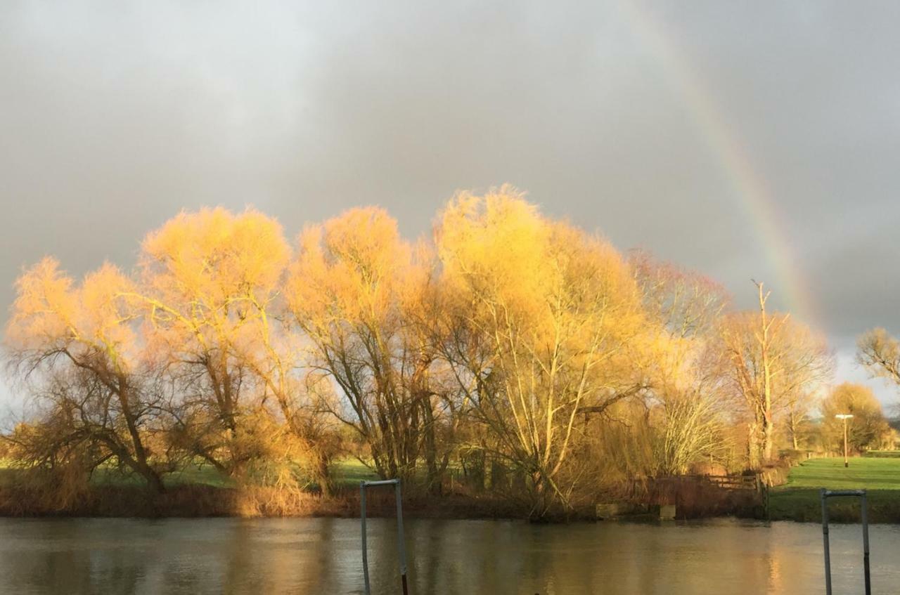 Thames Edge Rooms Wallingford Esterno foto